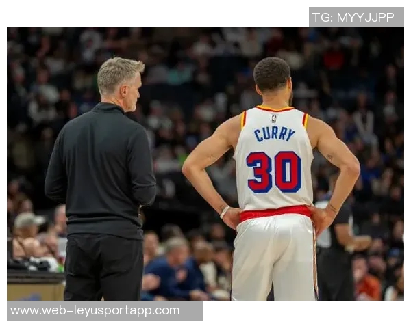 库里追梦巴特勒携手共建球队核心期待全员共同贡献力量 库里追梦巴特勒携手共建球队核心期待全员共同贡献力量