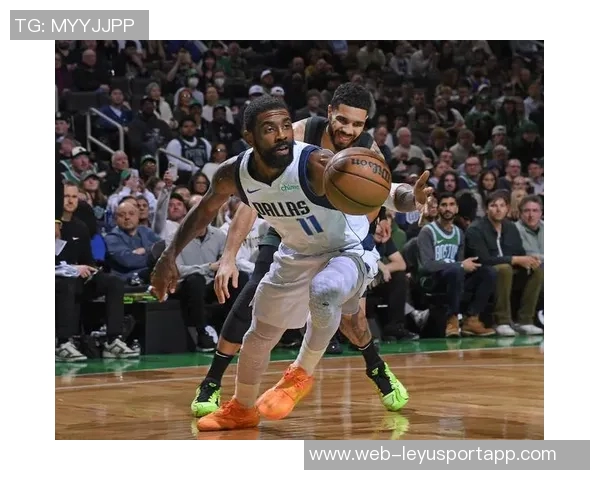 克莱复苏状态回暖表现出色10投5中斩获15分5篮板3三分球