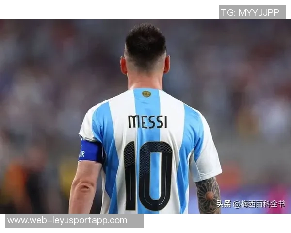 贝纳德斯基揭示C罗谦逊本色超越盛名背后的真实故事