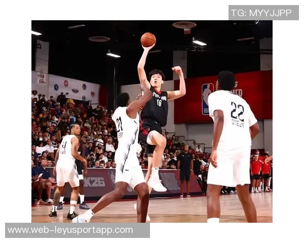 杨瀚森对决对方替补中锋期待展现实力助力球队取胜