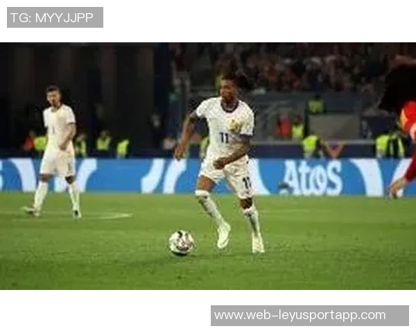 奥利塞凭借对弗赖堡的出色表现荣膺11月德甲最佳球员称号 奥利塞凭借对弗赖堡的出色表现荣膺11月德甲最佳球员称号